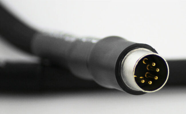 Tellurium Q Black Diamond DIN Cable (1m) Product Closeup